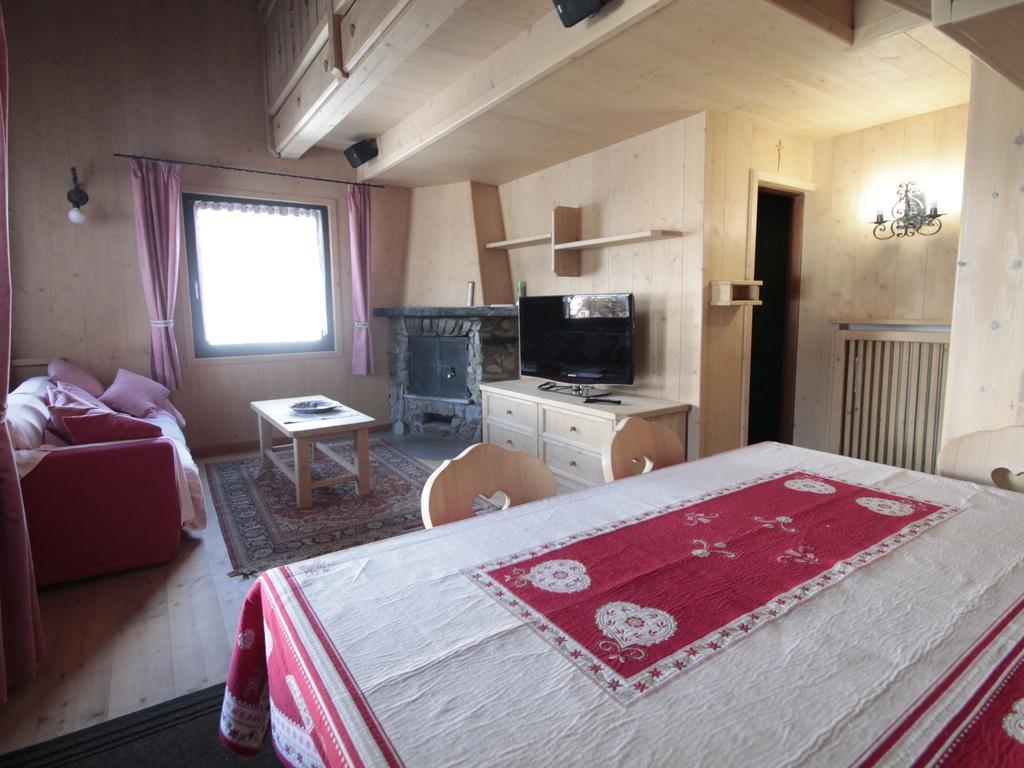 Tranquil Holiday Home In Livigno Italy Near Ski Area Eksteriør bilde